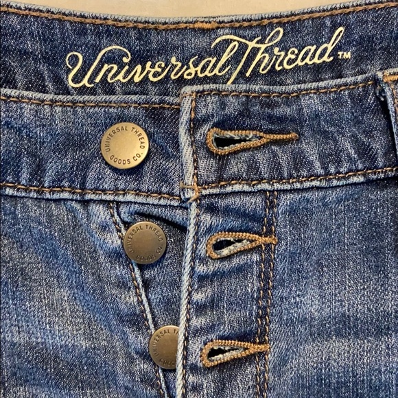 Jean shorts - Picture 3 of 3